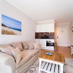 Baltischer Hof 24 *