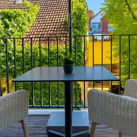 Baltischer Hof 24 *